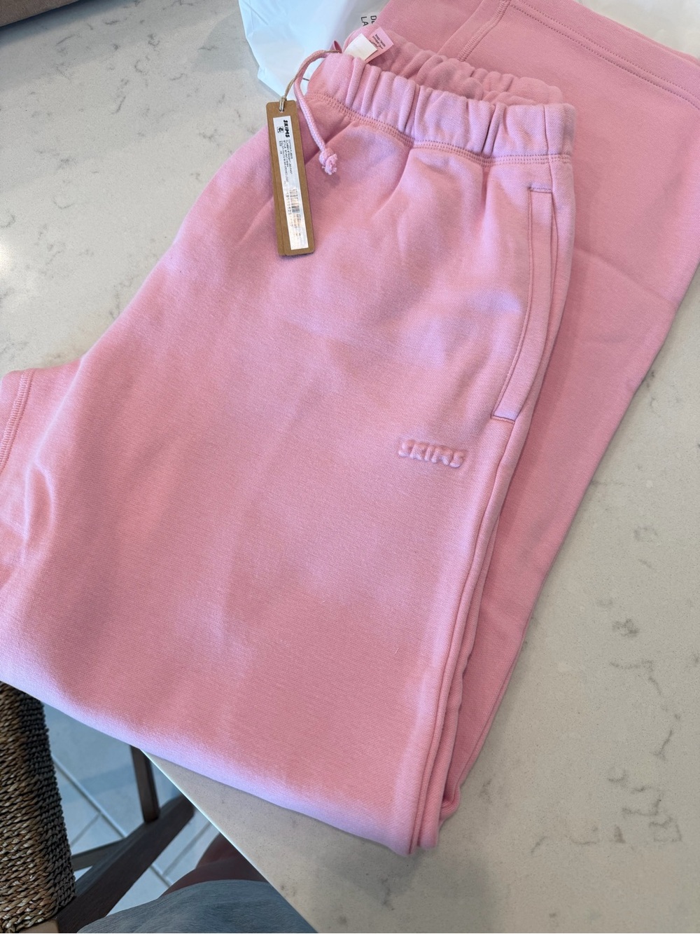 SKIMS Cotton Fleece Classic Logo Straight Leg Pant - Picture 5 of 7